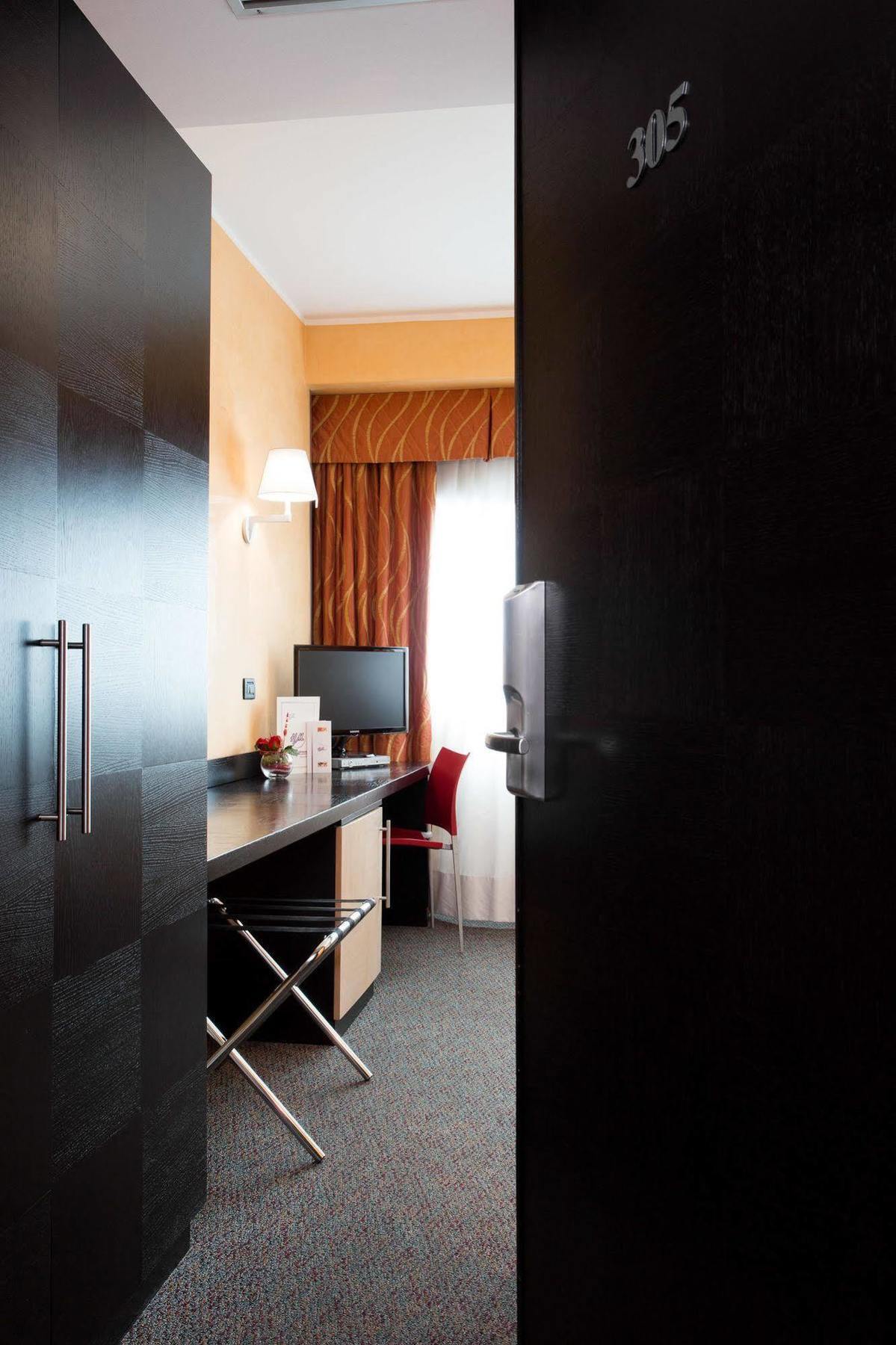 Hotel Majorana Rende Luaran gambar